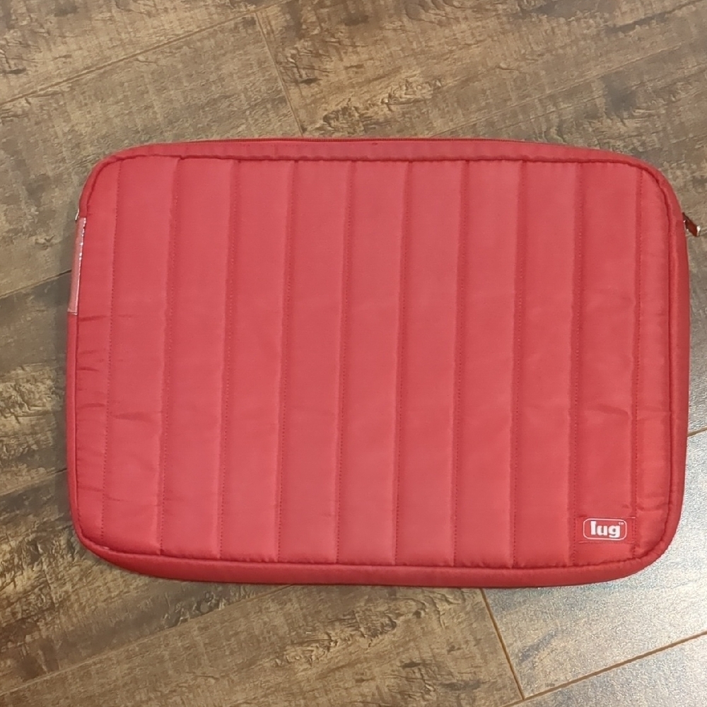 Lug Red Tablet Sleeve